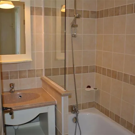 Maison 6 Pers. Avec Terrasse Privee, 3 Pieces En Duplex - Wifi & Animaux Admis - Fr-1-382-119 Holiday home Grospierres